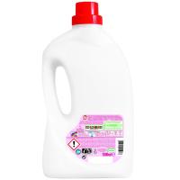 Detergente líquido floral OMINO BIANCO, garrafa 45 dosis