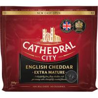 Queso extra curado Cheddar CATHEDRAL CITY, cuña 200 g